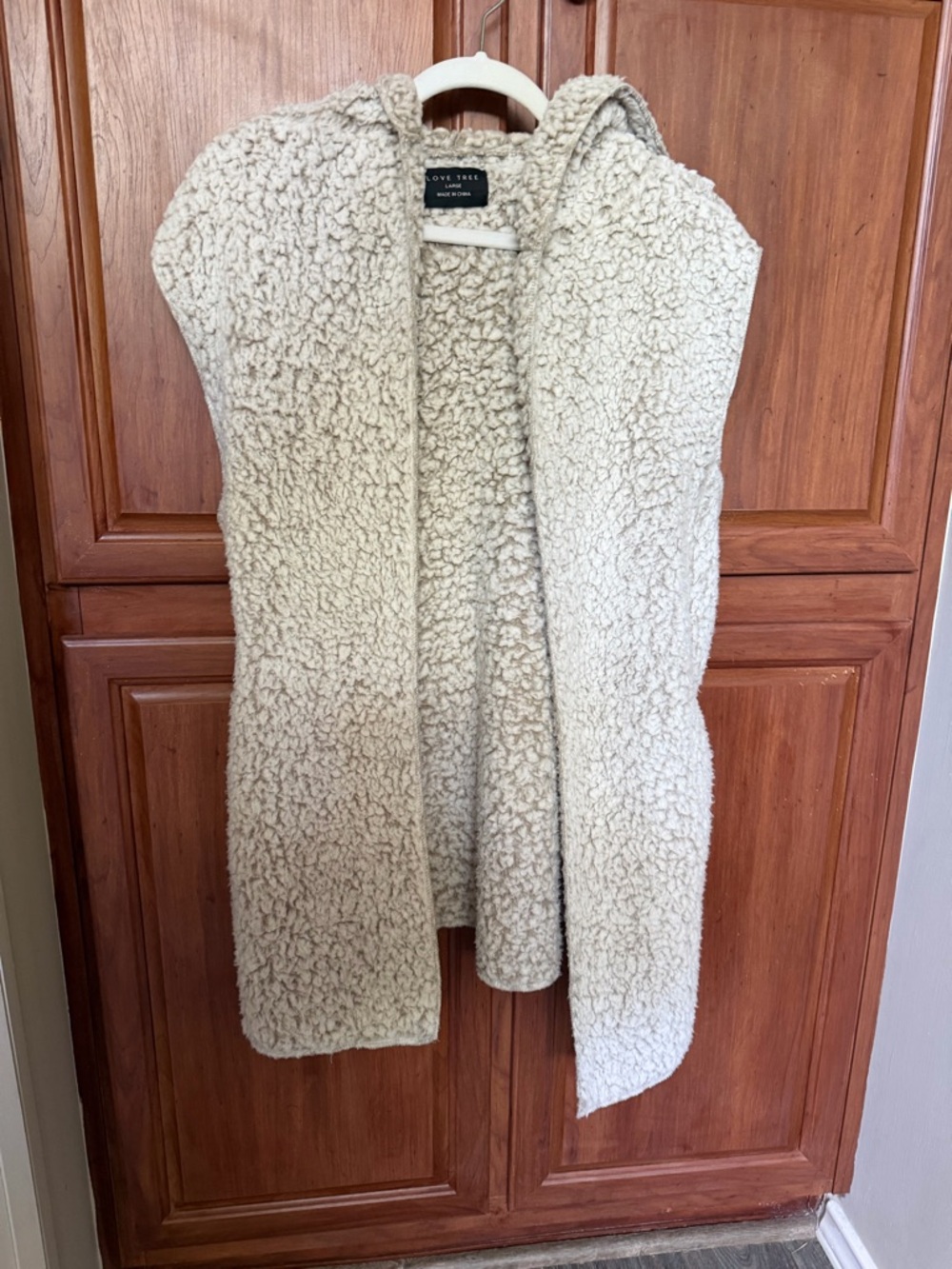 Love Tree Plush Sherpa Vest in Taupe